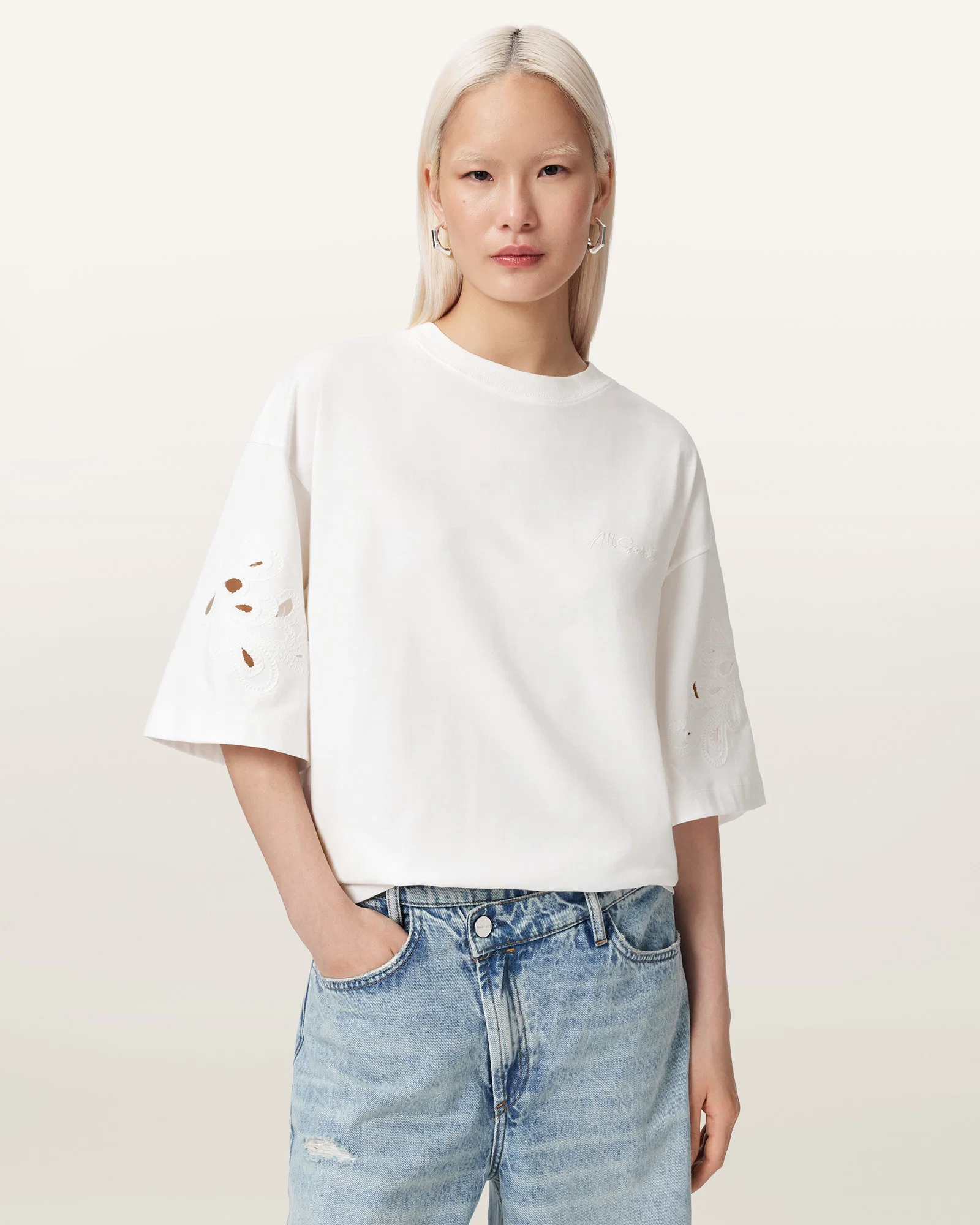 Lola Amelie Tee