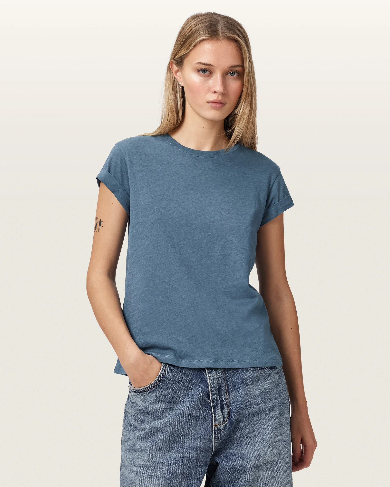 Anna Tee